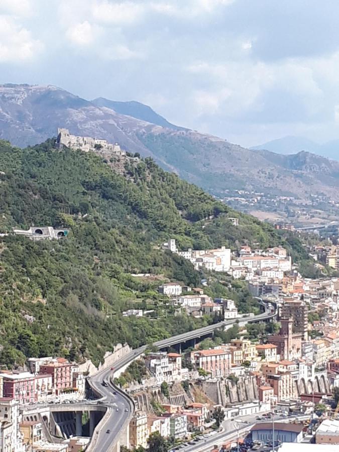 Salerno Centraal Apartment Екстер'єр фото